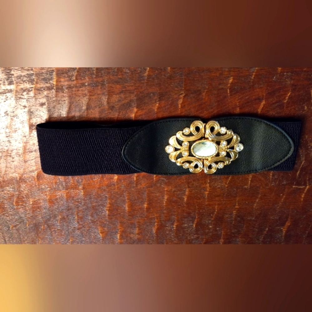 Evolutionary faux leather belt
